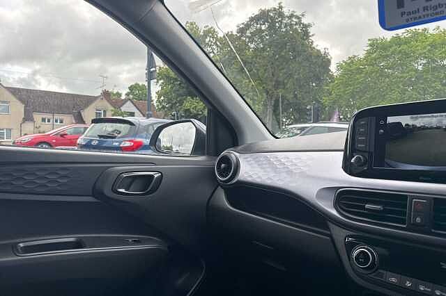 Hyundai I10 1.2 [79] Premium 5dr Auto [Nav] **PRE REG** Blue
