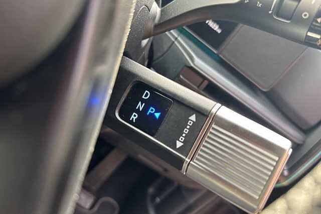 Hyundai SANTA FE 1.6 TGDi Hybrid Calligraphy 5dr Auto **SIDE STEPS FITTED**