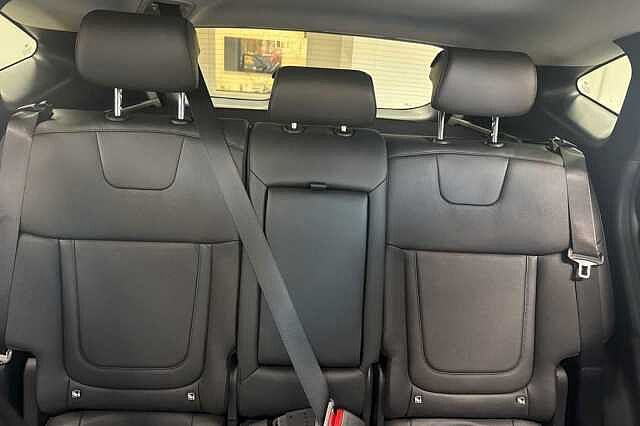 Hyundai TUCSON 1.6T Hybrid Ultimate 5dr Auto **PRE-REG - DELIVERY MILES** Black