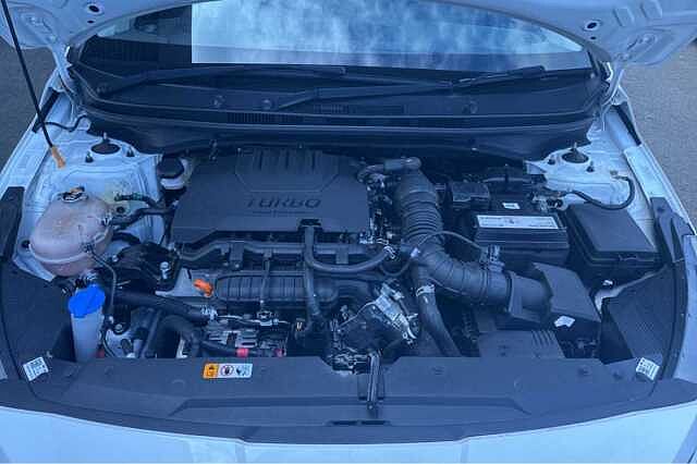 Hyundai I20 1.0T GDi 48V MHD SE Connect 5dr DCT White