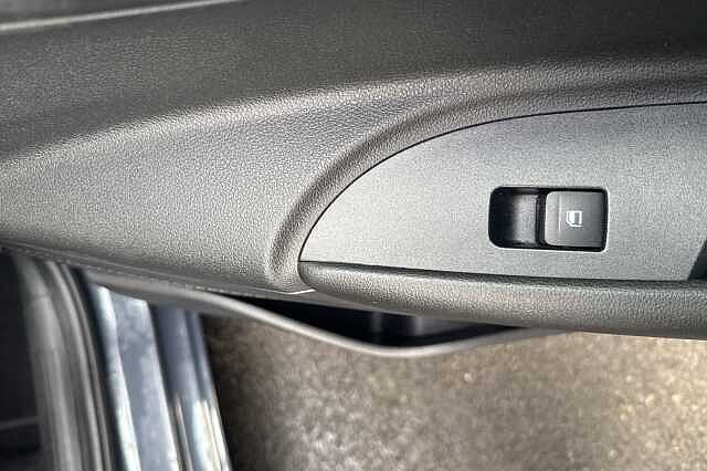 Hyundai I20 1.0T GDi 48V MHD SE Connect 5dr Grey