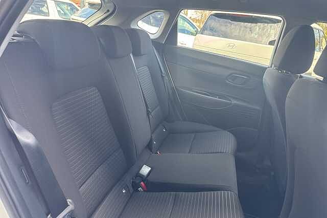 Hyundai I20 1.0T GDi 48V MHD SE Connect 5dr DCT White