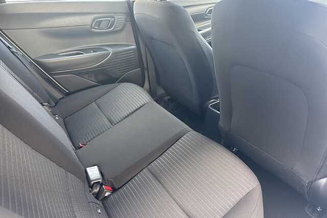 Hyundai I20 1.0T GDi 48V MHD SE Connect 5dr DCT White