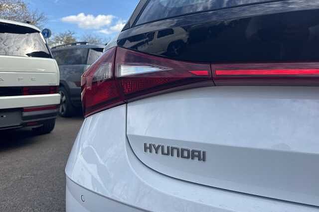Hyundai I20 1.0T GDi 48V MHD SE Connect 5dr DCT White