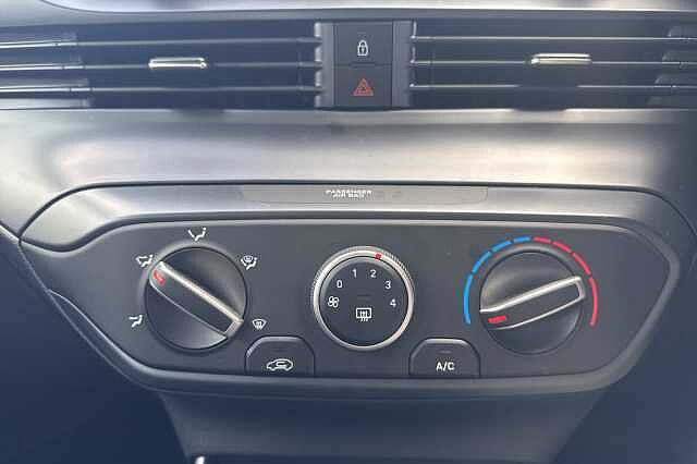Hyundai I20 1.0T GDi 48V MHD SE Connect 5dr DCT White