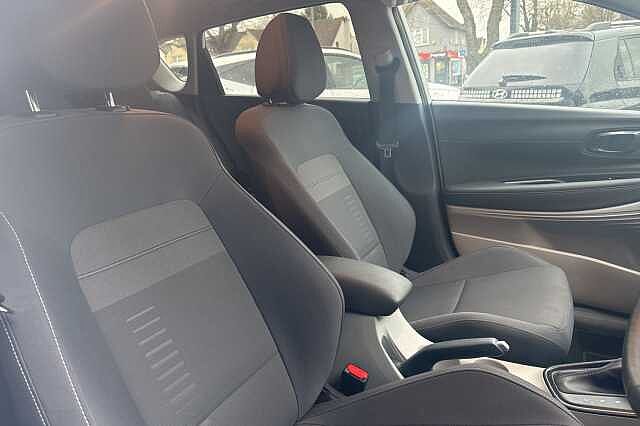 Hyundai BAYON 1.0 TGDi Ultimate 5dr DCT White