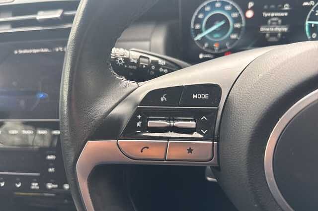 Hyundai TUCSON 1.6 TGDi 48V MHD Premium 5dr 2WD DCT