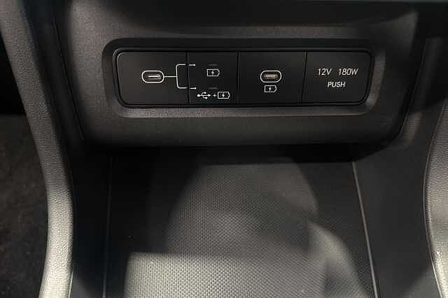 Hyundai TUCSON 1.6T Hybrid Ultimate 5dr Auto **PRE-REG - DELIVERY MILES** Black