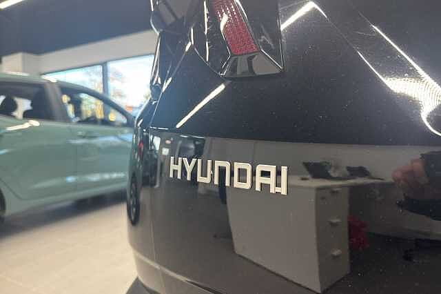 Hyundai TUCSON 1.6T Hybrid Ultimate 5dr Auto **PRE-REG - DELIVERY MILES** Black