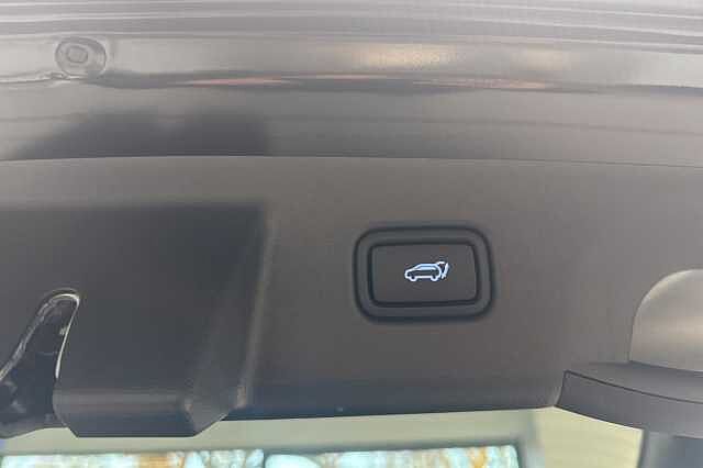 Hyundai TUCSON 1.6T Hybrid Ultimate 5dr Auto **PRE-REG - DELIVERY MILES** Black