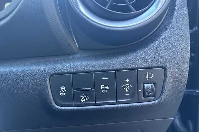 Hyundai KONA 1.0 TGDi 48V MHEV SE Connect 5dr Black