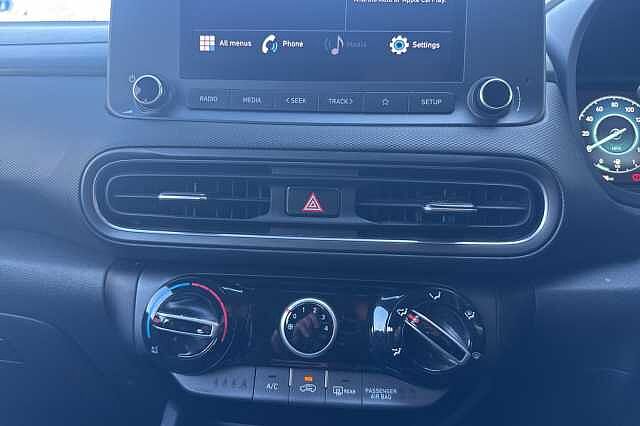 Hyundai KONA 1.0 TGDi 48V MHEV SE Connect 5dr Black