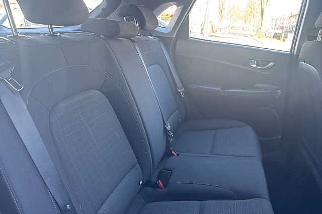 Hyundai KONA 1.0 TGDi 48V MHEV SE Connect 5dr Black