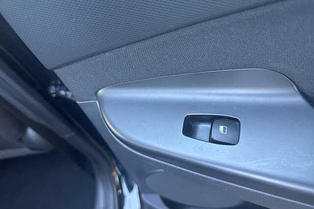 Hyundai KONA 1.0 TGDi 48V MHEV SE Connect 5dr Black