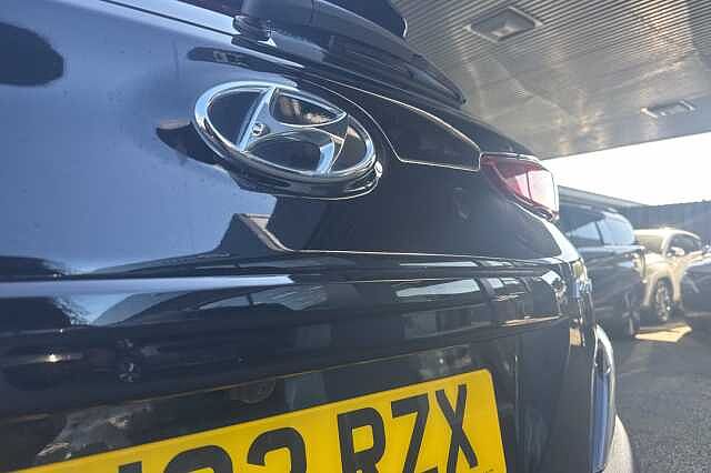 Hyundai KONA 1.0 TGDi 48V MHEV SE Connect 5dr Black