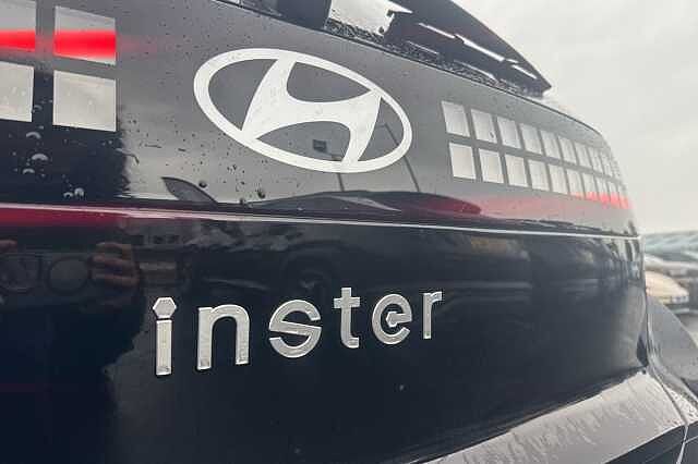 Hyundai INSTER 85kW 02 49kWh 5dr Auto Black