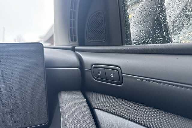 Hyundai TUCSON 1.6T Hybrid Ultimate 5dr Auto  **PRE-REG - DELIVERY MILES** Silver