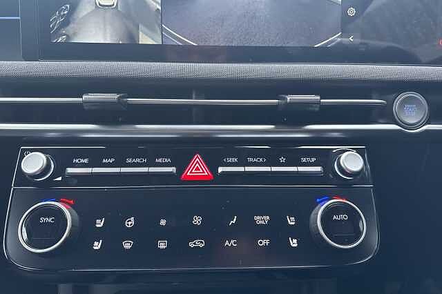 Hyundai TUCSON 1.6T Hybrid Ultimate 5dr Auto  **PRE-REG - DELIVERY MILES** Silver