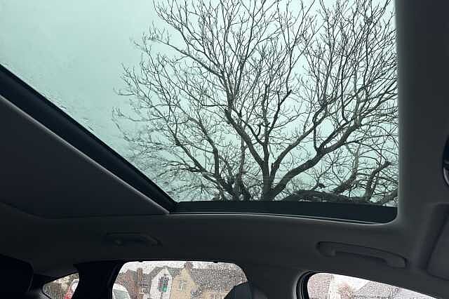 Hyundai TUCSON 1.6T Hybrid Ultimate 5dr Auto  **PRE-REG - DELIVERY MILES** Silver