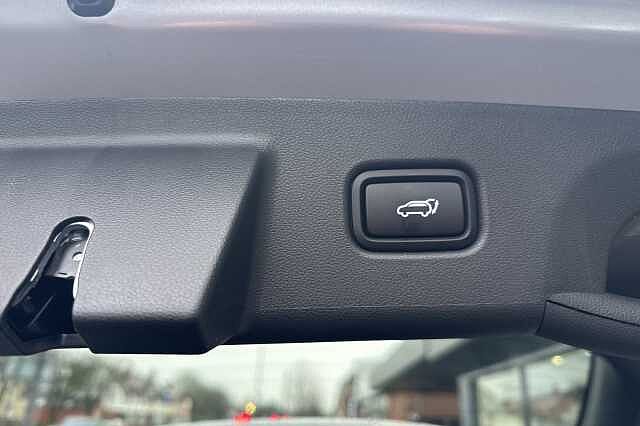 Hyundai TUCSON 1.6T Hybrid Ultimate 5dr Auto  **PRE-REG - DELIVERY MILES** Silver