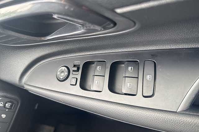 Hyundai I20 1.0T GDi Premium 5dr DCT Black