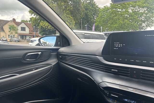 Hyundai I20 1.0T GDi Premium 5dr DCT Black