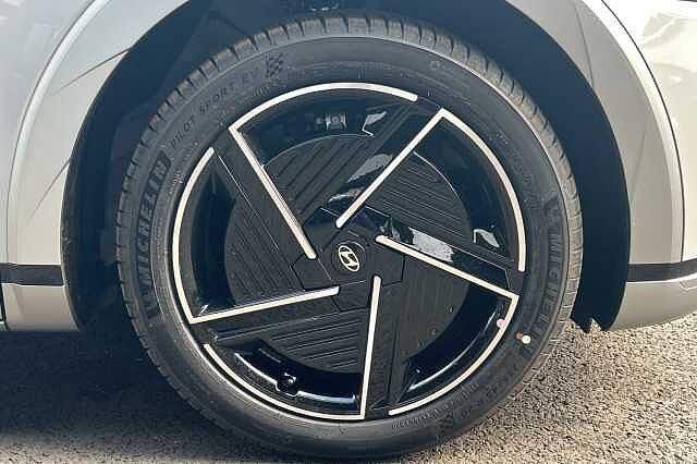 Hyundai IONIQ 5 239kW Ultimate 84 kWh 5dr AWD Auto