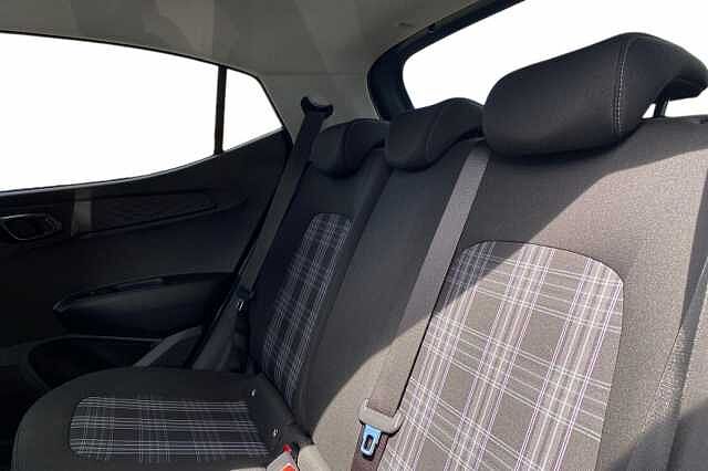 Hyundai i10 1.0 Premium Hatchback 5dr Petrol Manual Euro 6 (s/s) (63 ps)