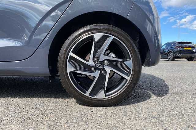 Hyundai i10 1.0 Premium Hatchback 5dr Petrol Manual Euro 6 (s/s) (63 ps)