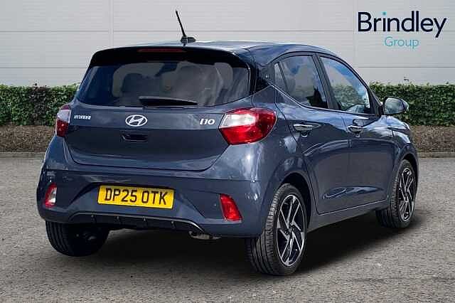 Hyundai i10 1.0 Premium Hatchback 5dr Petrol Manual Euro 6 (s/s) (63 ps)