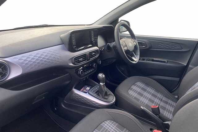 Hyundai i10 1.0 Premium Hatchback 5dr Petrol Manual Euro 6 (s/s) (63 ps)