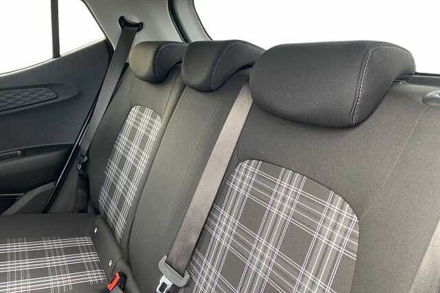 Hyundai i10 1.0 Premium Hatchback 5dr Petrol Manual Euro 6 (s/s) (63 ps)