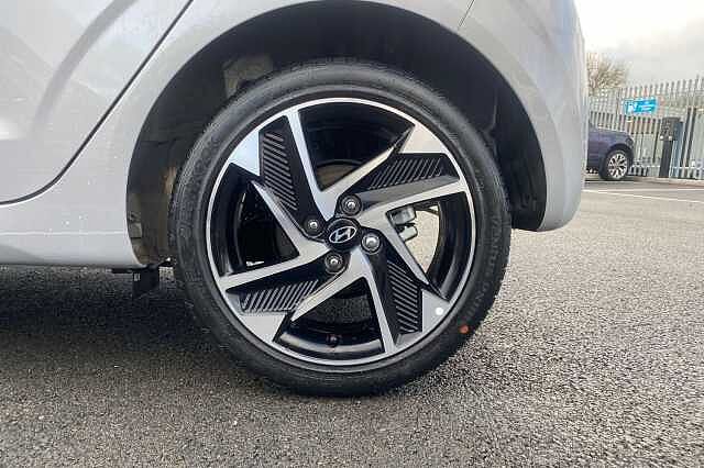 Hyundai i10 1.0 Premium Hatchback 5dr Petrol Manual Euro 6 (s/s) (63 ps)