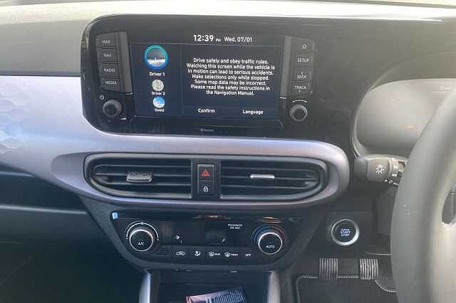 Hyundai i10 1.0 Premium Hatchback 5dr Petrol Manual Euro 6 (s/s) (63 ps)