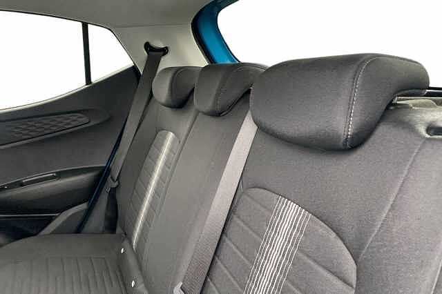 Hyundai i10 1.2 Premium Hatchback 5dr Petrol Auto Euro 6 (s/s) (84 ps)