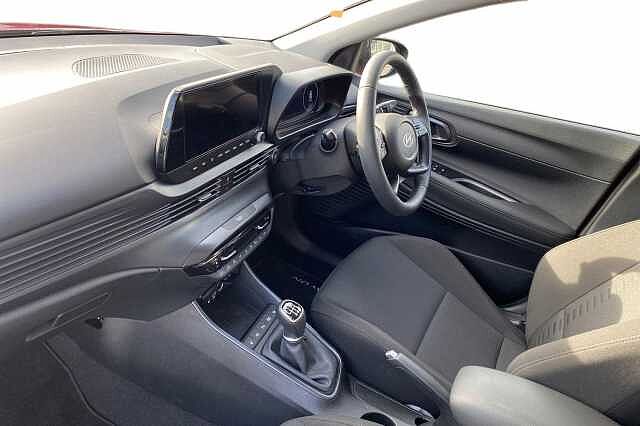 Hyundai BAYON Hat 1.0 T-gdi 90ps Tech Line Dragon Red