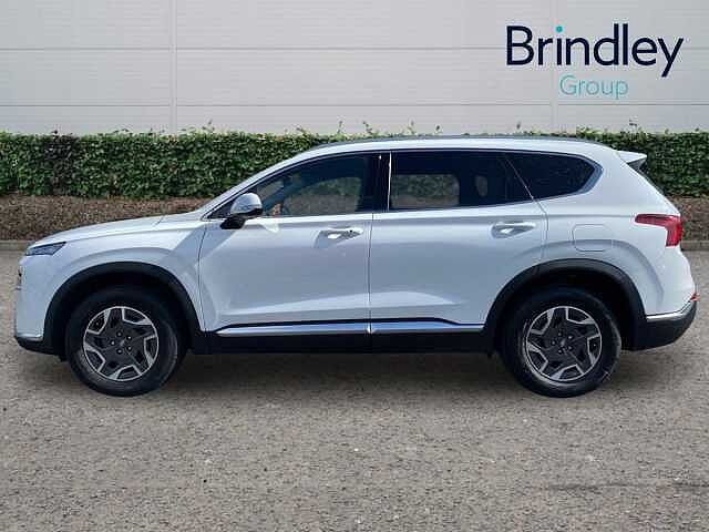Hyundai SANTA FE 1.6 h T-GDi Premium SUV 5dr Petrol Hybrid Auto Euro 6 (s/s) (230 ps) White