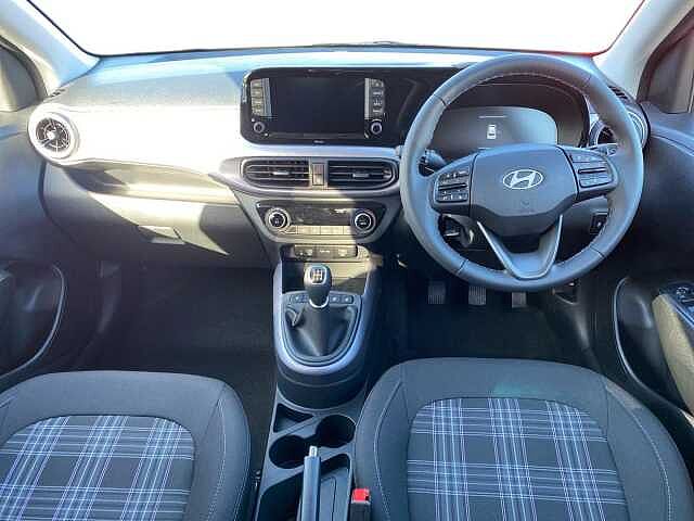 Hyundai I10 1.2 Premium Hatchback 5dr Petrol Manual Euro 6 (s/s) (79 ps) Black