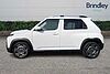 Hyundai INSTER 5dr Hat 85kw Cross 49kwh Atlas White
