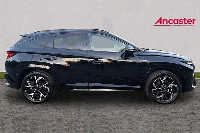 Hyundai TUCSON 1.6T Plug-in Hybrid N Line S 5dr 4WD Auto Pearl - Abyss black