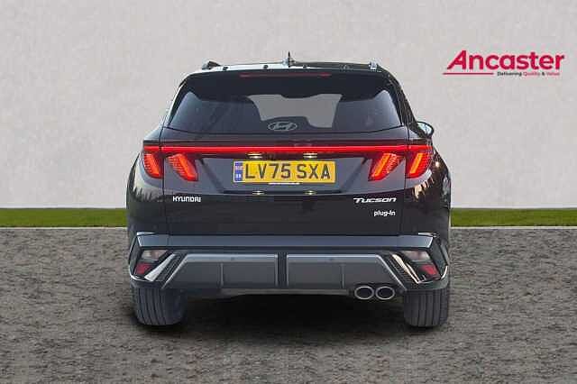 Hyundai TUCSON 1.6T Plug-in Hybrid N Line S 5dr 4WD Auto Pearl - Abyss black