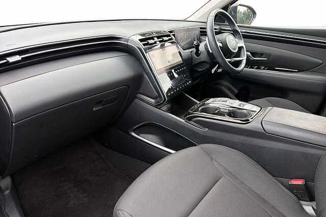 Hyundai TUCSON 1.6 TGDi Hybrid 230 SE Connect 5dr 2WD Auto BLACK
