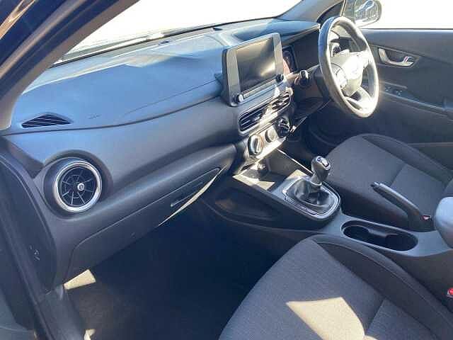 Hyundai KONA 1.0 TGDi 48V MHEV SE Connect 5dr Pearl - Phantom black