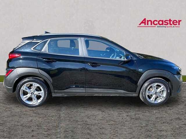 Hyundai KONA 1.0 TGDi 48V MHEV SE Connect 5dr Pearl - Phantom black