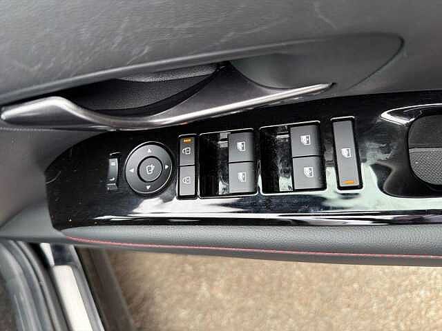 Hyundai TUCSON 1.6T Hybrid N Line 5dr Auto Black