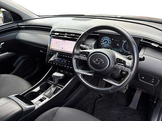 Hyundai TUCSON 1.6 TGDi 48V MHD SE Connect 5dr 2WD DCT Abyss Black