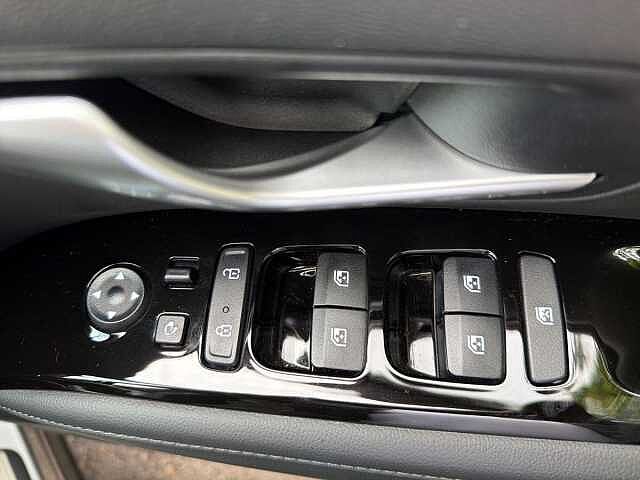 Hyundai TUCSON 1.6 TGDi Plug-in Hybrid Ultimate 5dr 4WD Auto Silver