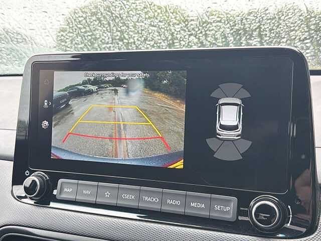 Hyundai KONA 1.6 GDi Hybrid Ultimate 5dr DCT Red