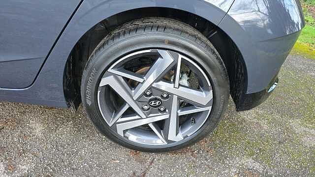 Hyundai I20 1.0 T-GDi Premium Hatchback 5dr Petrol DCT Euro 6 (s/s) (100 ps) Grey