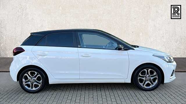 Hyundai I20 1.2 Play Hatchback 5dr Petrol Manual Euro 6 (s/s) (84 ps) White